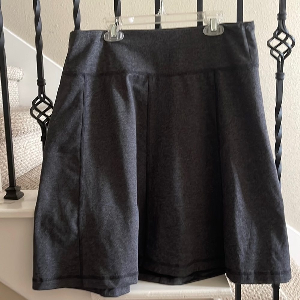 Patagonia Sz M A-Line pull on grey skirt
